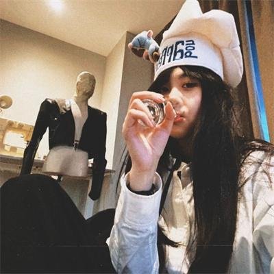 渣男嫌我丑，我转身嫁给千亿总裁